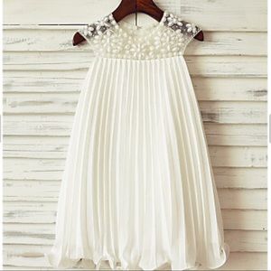 Gorgeous Girls chiffon dress w/ jewel bodice. Sz 4